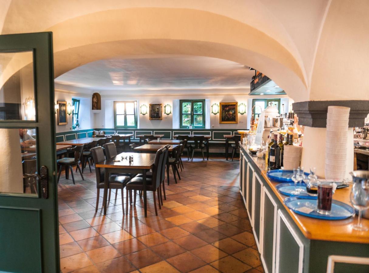 Belvedere Hotel-Restaurant Eching  外观 照片